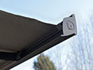 Brustor® Markise mit Logo; Bild: © Brustor
