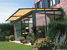 Ausgefahrene Brustor® Wintergarten-Markise B126; © Brustor