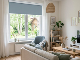 Kassettenrollo , abdunkelnd in Blau