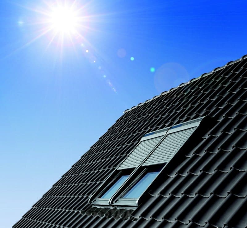 Velux Sparpaket “SunProtectSolar” Dachfenster Kunststoff mit Eindeckrahmen und Solar Rollladen SSL Velux Sparpaket “SunProtectSolar” Dachfenster Kunststoff mit Eindeckrahmen und Solar Rollladen SSL